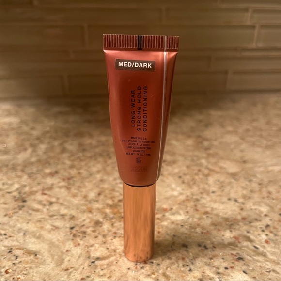 Lawless Hold Up soft set creamy brow wax - Picture 2 of 3